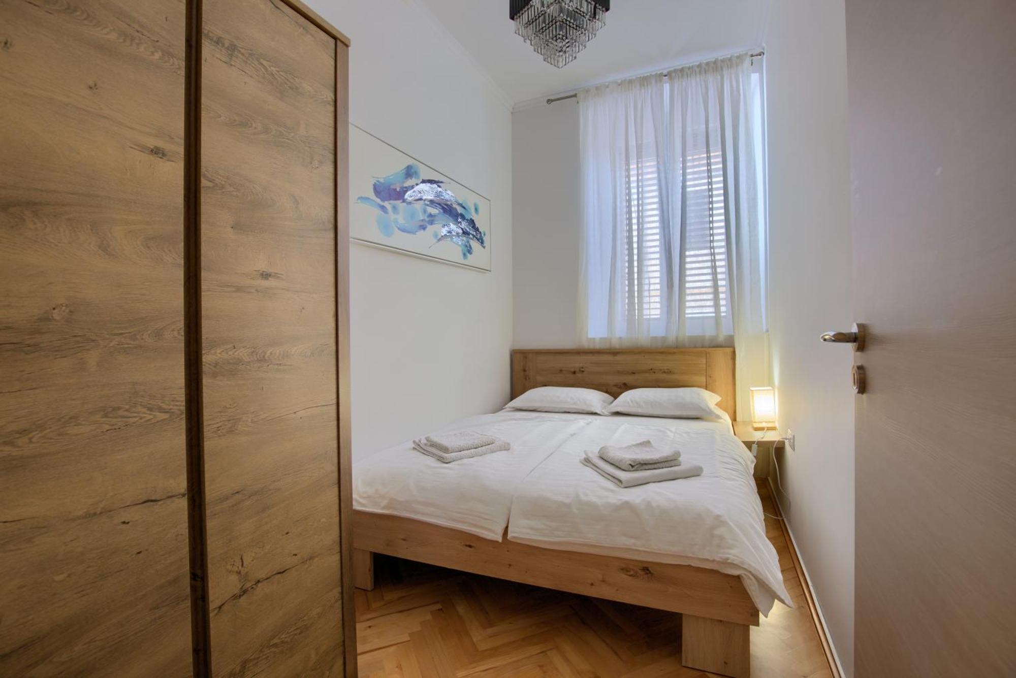 Apartment Augustus Pula